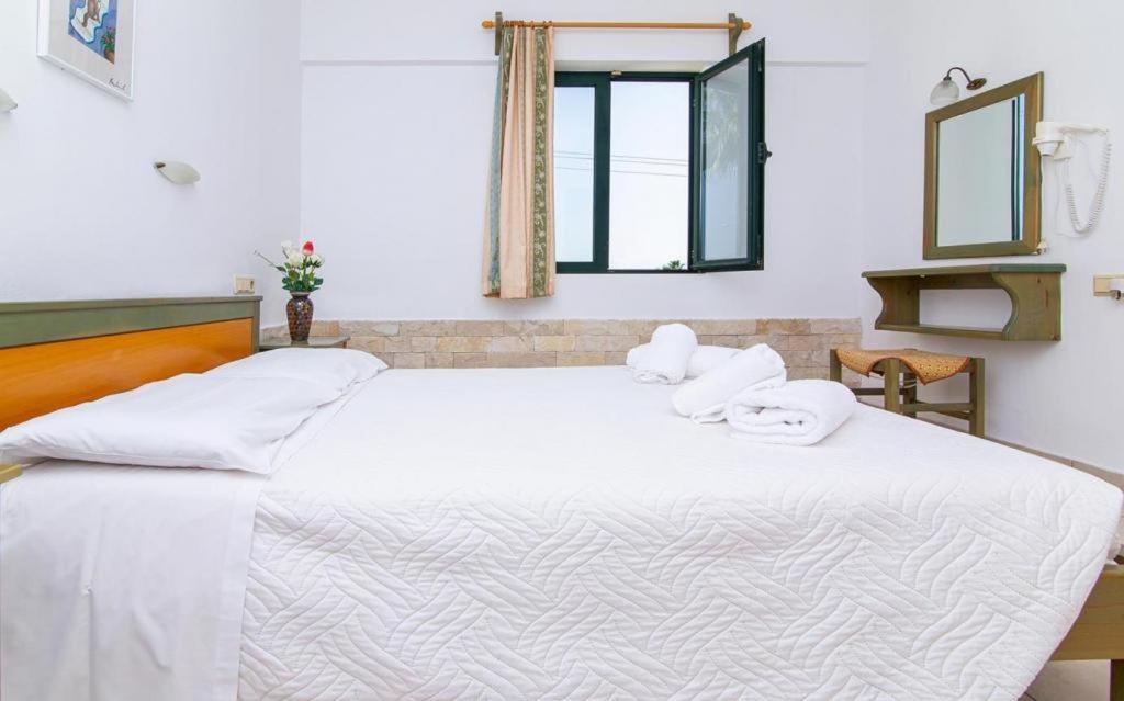 Dionysos Apartments & Studios Stalida Exterior photo