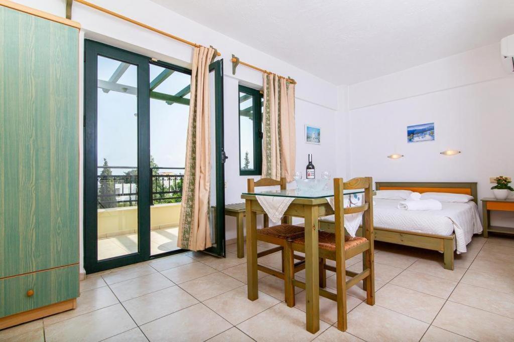 Dionysos Apartments & Studios Stalida Exterior photo